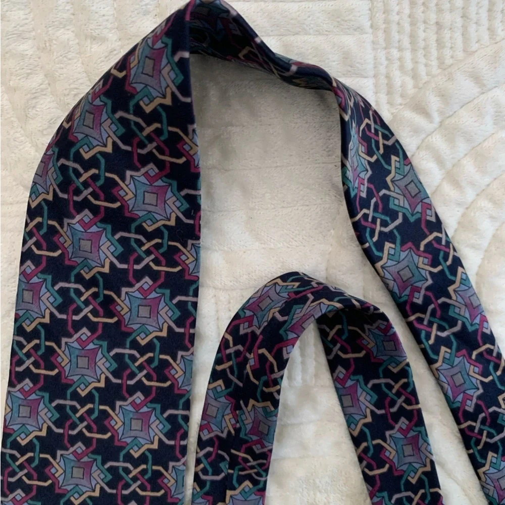 Zylos George Machado Italian Silk Navy Blue Patterned Tie